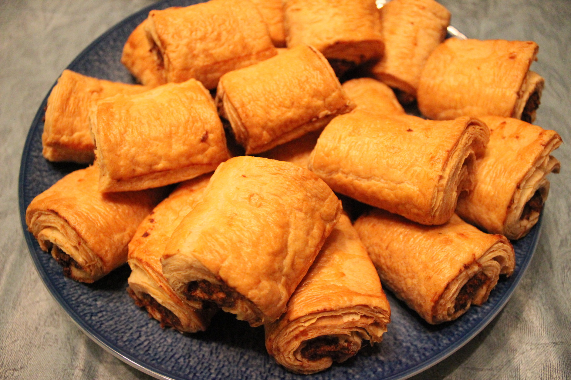 MINI TURKEY SAUSAGE ROLL pastry papa